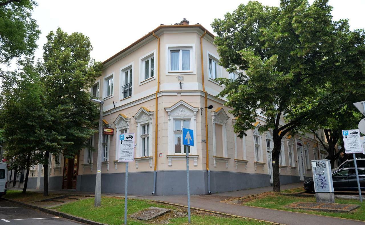 Villa Bohemia Eger Eksteriør billede